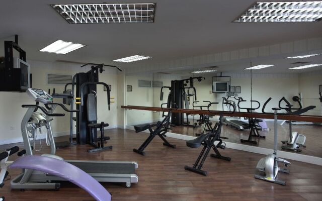 Golden Phoenix Sea View Hotel