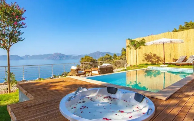 La Luna Villa 1