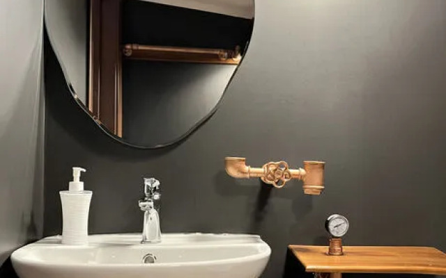 Династия на ул. Весны, 25