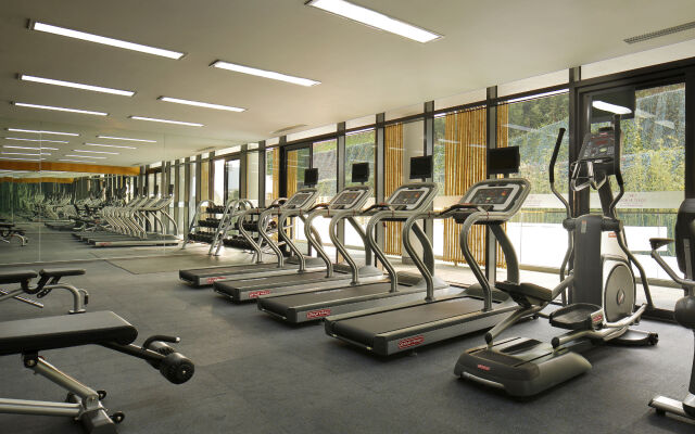 Crowne Plaza Huangshan Taiping Lake