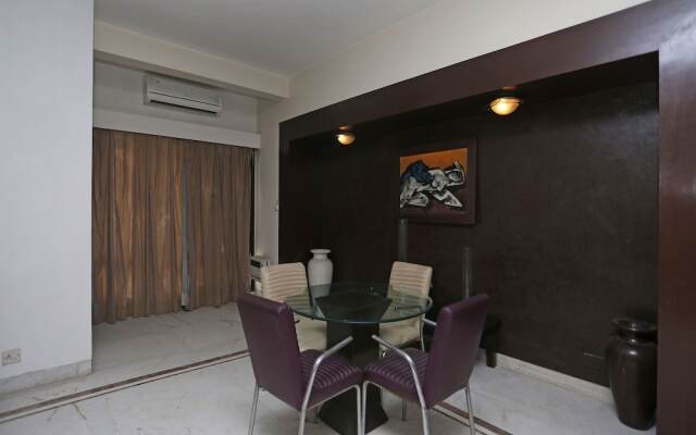 OYO 14999 Crossroads Woodbridge