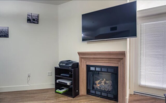 Glendon Westwood #2195 1 Bedroom Home