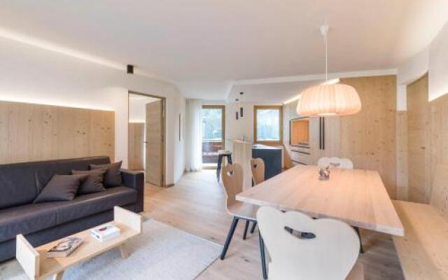 Saleghes Mountain Residence