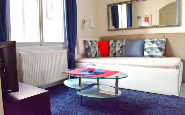 Old Town Konviktská - Bohemian Residence