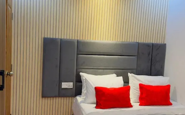 Rezala Sweet Home Uttara