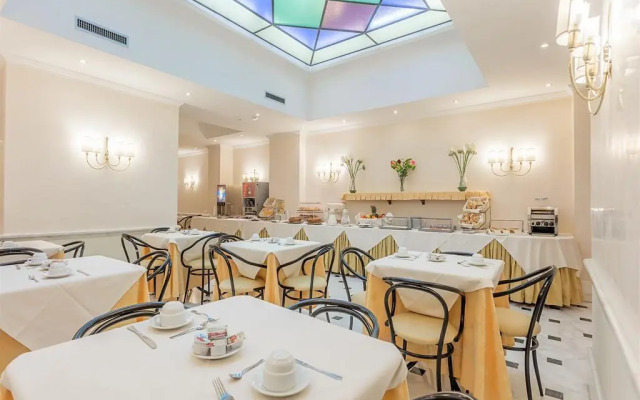 Raeli Hotel Luce