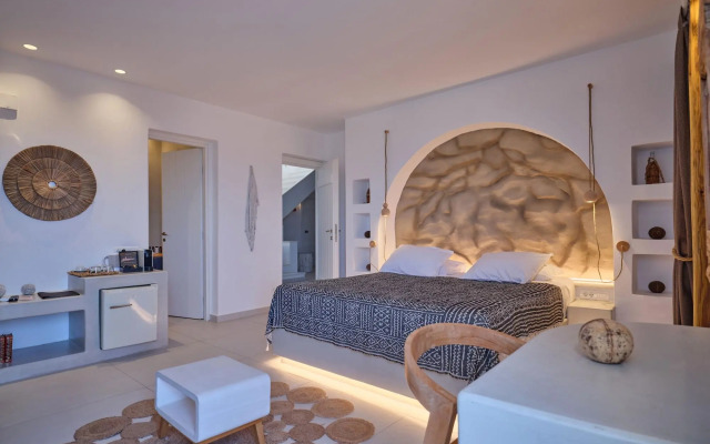 Mythic Paros