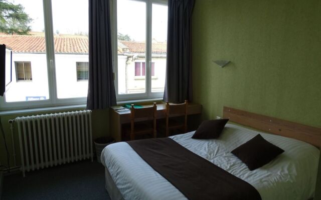 Hôtel Restaurant Le Cheval Blanc