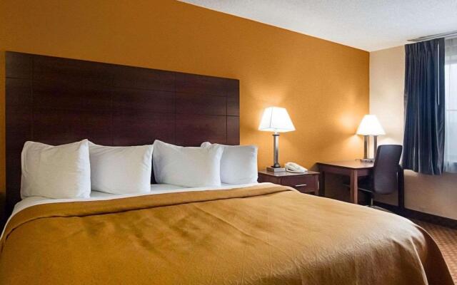 Super 8 by Wyndham Sturtevant/Racine