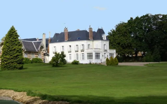 Chateau De Requiecourt