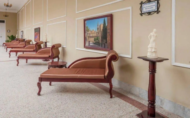 Hotel E La Sevillana