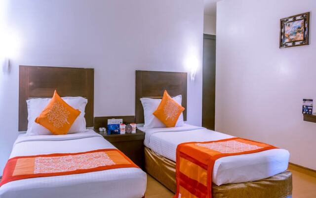 OYO 2653 The Orange Hotel