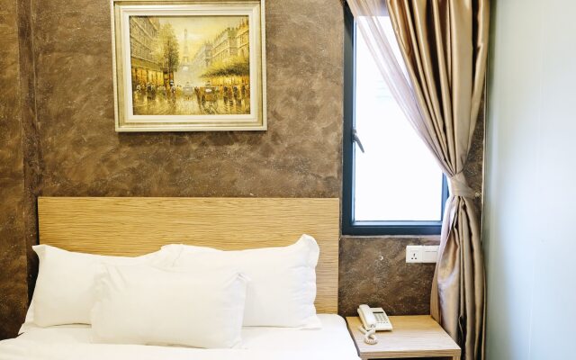 Era Plus Hotel