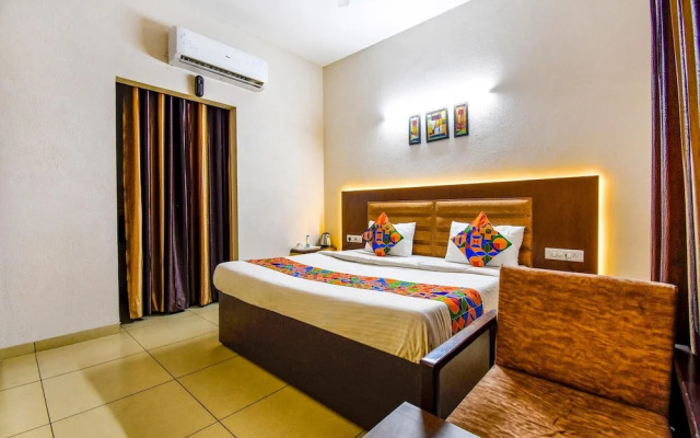 OYO 23203 G-5 Villas