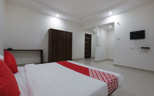 OYO 14184 Hotel Green Stone