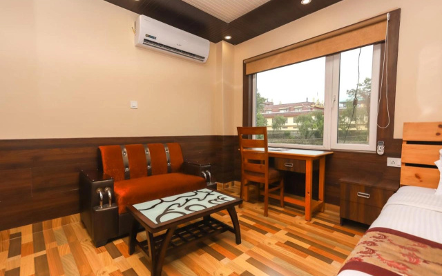 Hotel Buddha House Himalayan Brothers