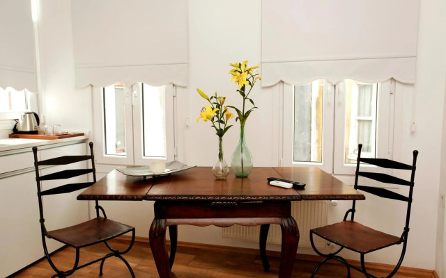The White Swan Suites Beyoglu