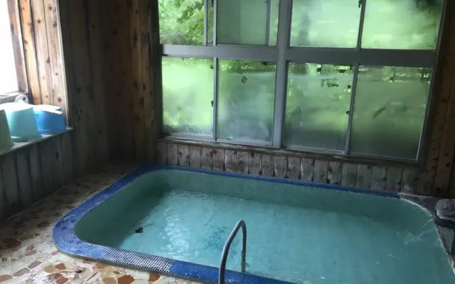 Ryokan Yuraku