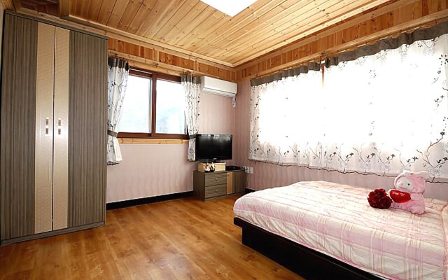 Yangyanggwangmyeong Family Pension