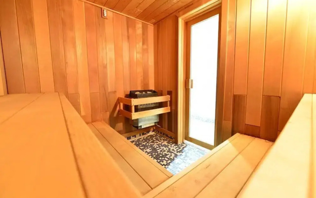 Qualicum Beach Ocean Suites