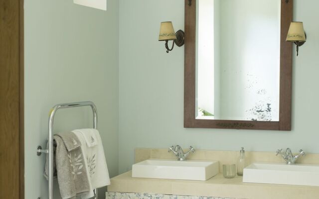 La Clairiere De La Reine Hortense