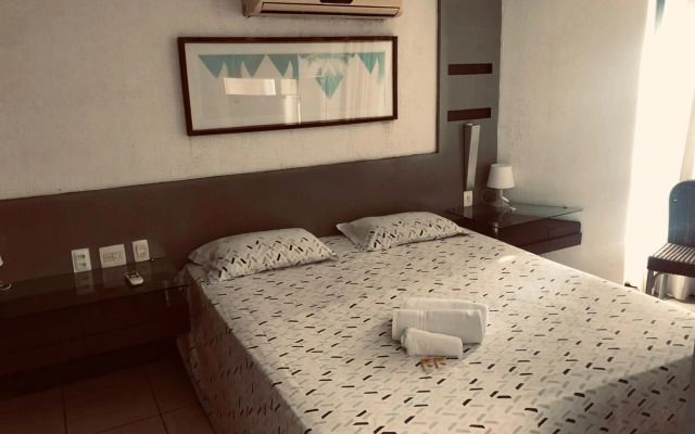 Iate Plaza Hotel