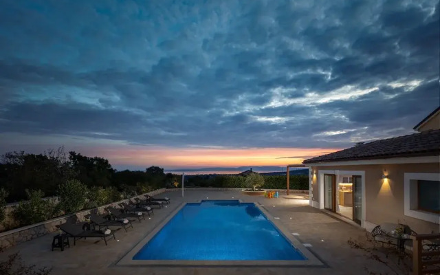 Villa Vilani Spa & Pool