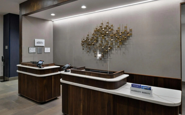 Courtyard by Marriott Raleigh Cary Crossroads