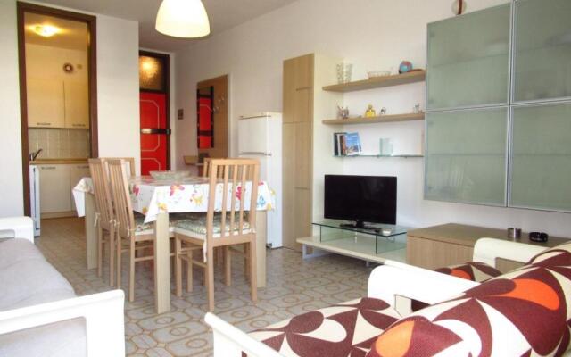 Cozy Flat With Shared Pool