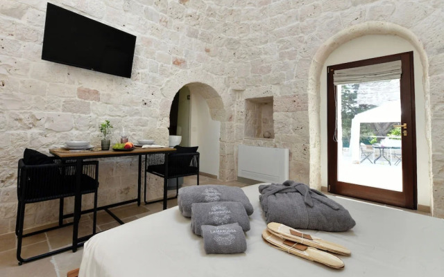 Lamarossa Trulli & Suites
