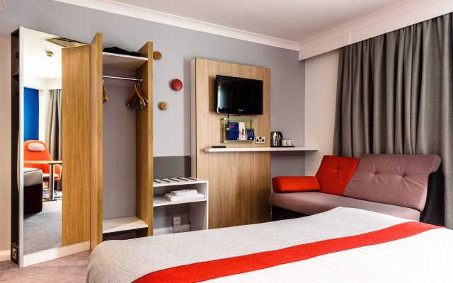 Holiday Inn Express Portsmouth - Gunwharf Quays by IHG
