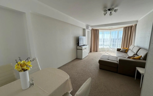 Apartments on Urozhnaya street 71/1k6