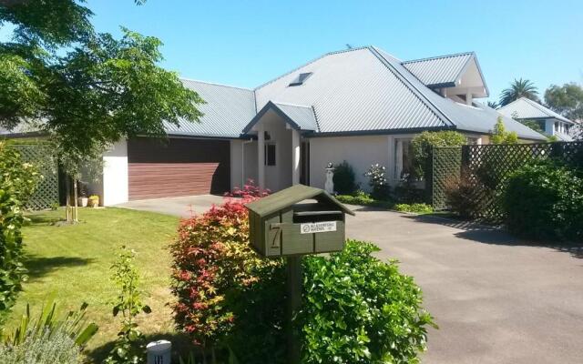 Summer Retreat - Blenheim Holiday Home