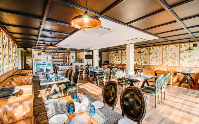 FabHotel Prime V Hazratganj