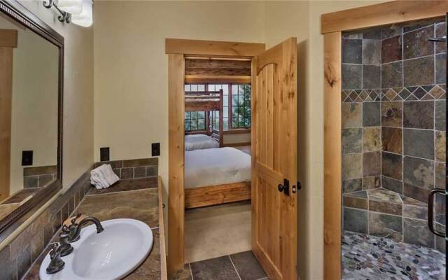 Panorama Lodge South