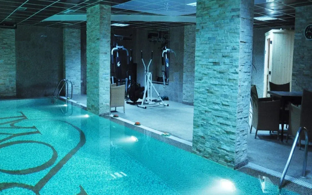 Royal Hotel & Spa
