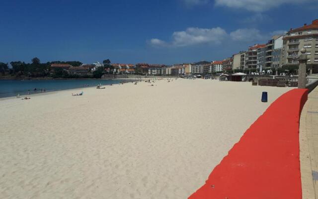 Apartamento ático en Sanxenxo a 160 m de Playa Silgar