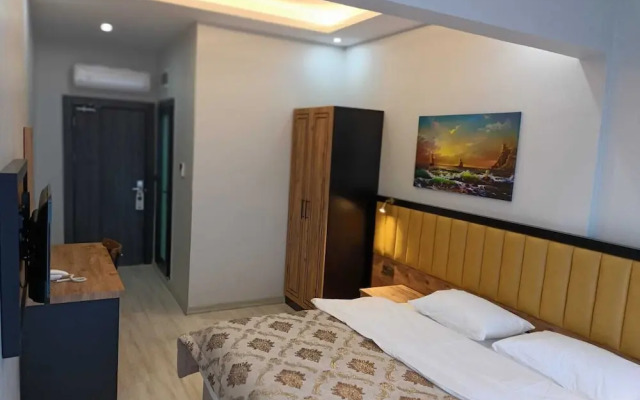 The Marine Hotel