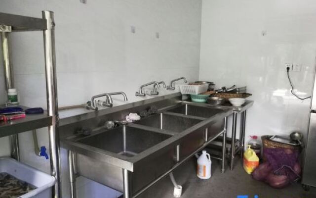 Shizhulinyoujubishushanzhuang