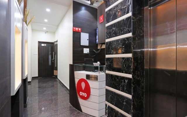 OYO 10360 Hotel Grand Manoranjan