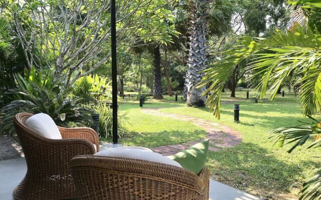 ZiZ Boutique House
