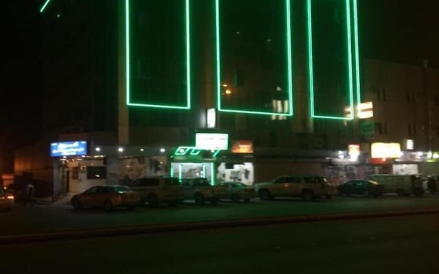 Al Eairy Furnished Apartments Qassim 4