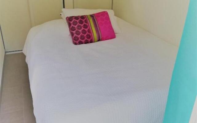 NICE VIEW Jolie Studio avec Jardin