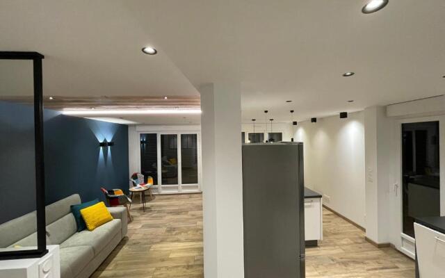 Bel appartement T3 75m² entièrement rénové.