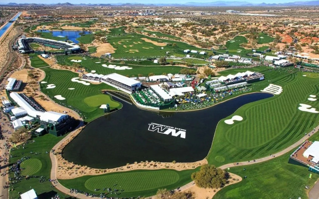 Phoenix Winchcomb 3 Bedroom Home by RedAwning