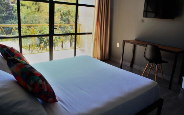 AR Luxury Suites