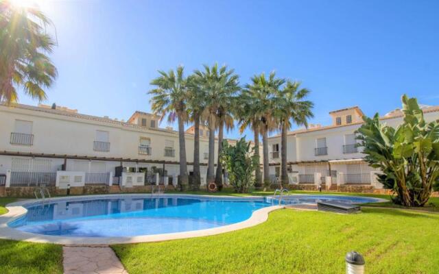 ADOSADO con jardin y piscina PALM BEACH 102 ALBERT VILLAS