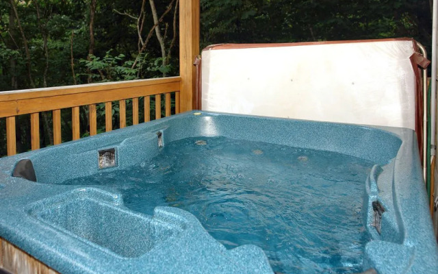 Fox Run Escape 1140 by RedAwning