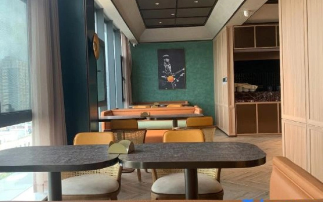 Orange Hotel (Beijing Shuangqiao Subway Station Wanda Square Branch)