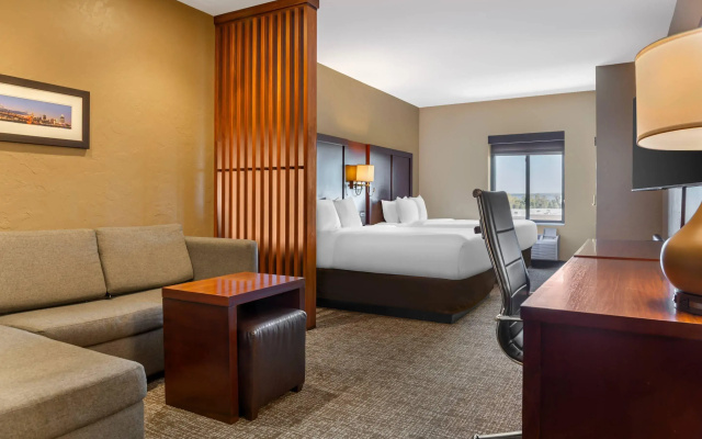 Comfort Suites Florence - Cincinnati South